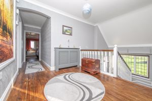 GUTTERIDGE HALL LANE- click for photo gallery